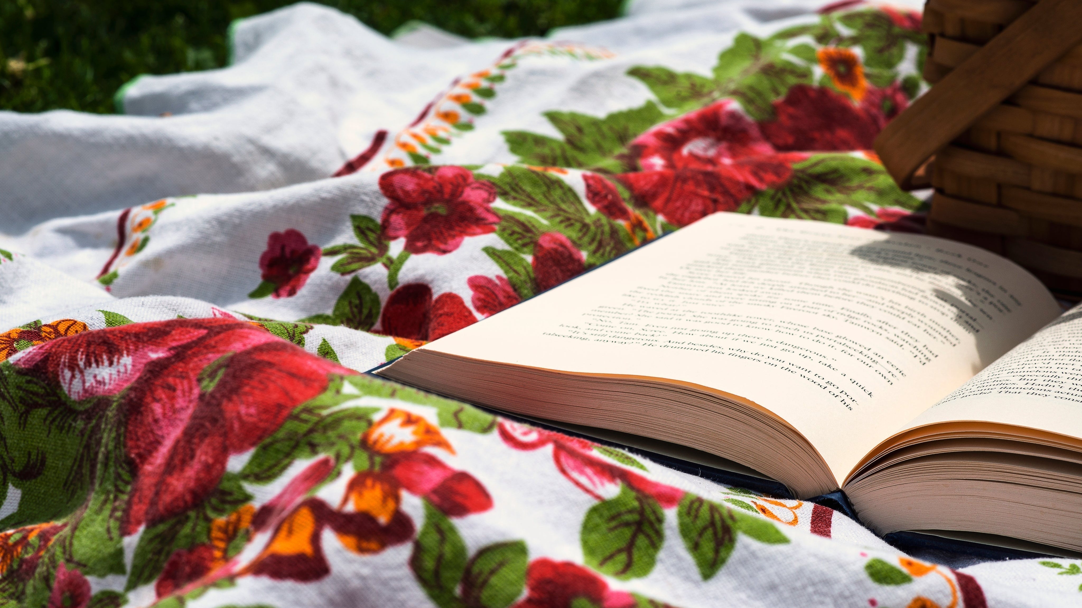 Chasing Cosy: Your Guide to Summer for the Hygge-Hearted