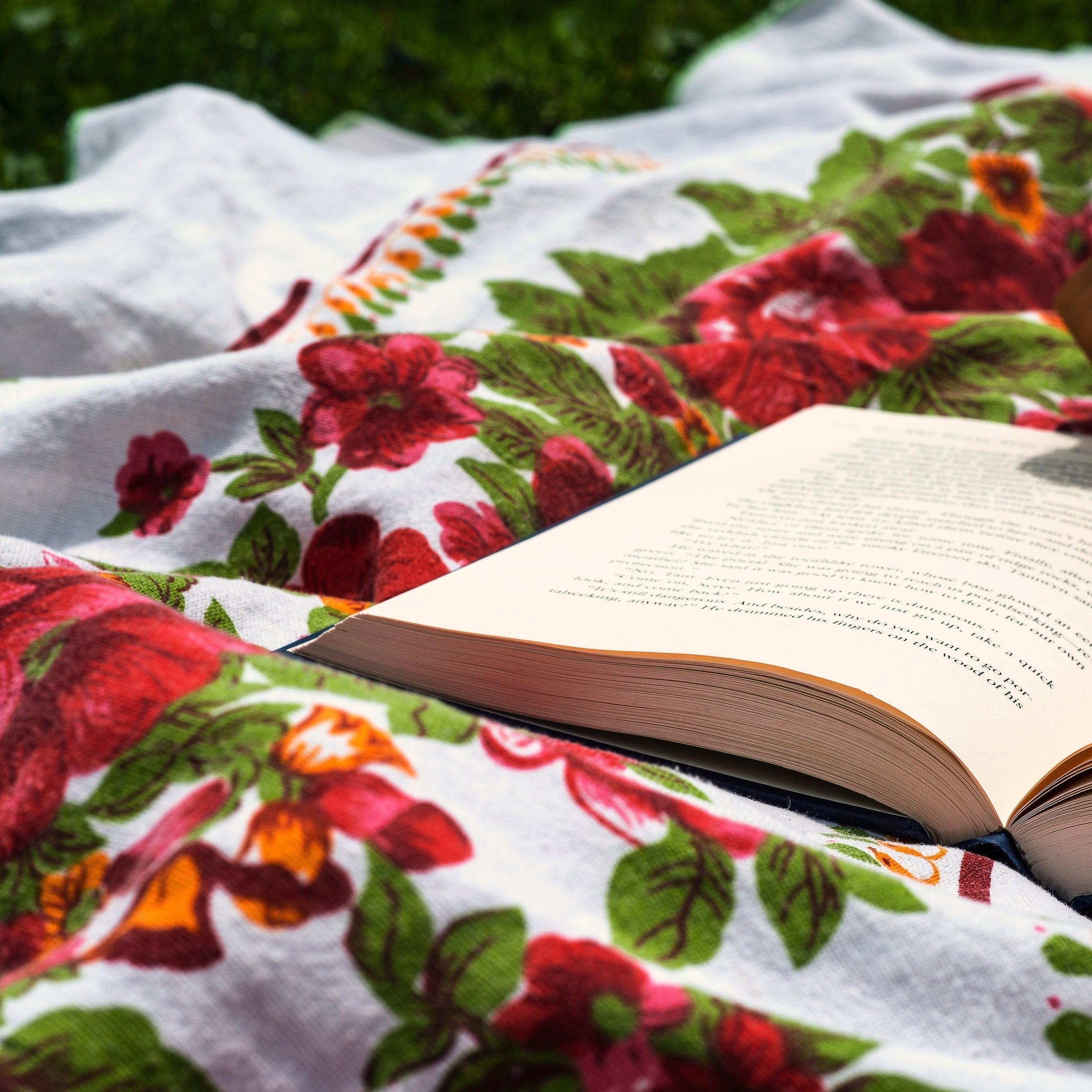Chasing Cosy: Your Guide to Summer for the Hygge-Hearted