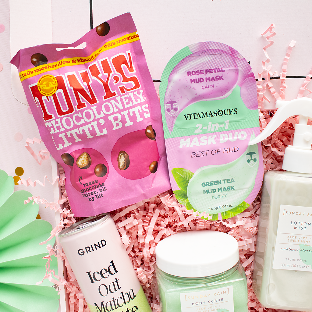 Defying Gravity: Create The Perfect Wicked Premiere Night with Our Pink & Green Build-Your-Own TreatBoxes